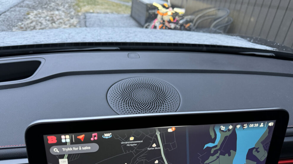 Smart 1 Brabus Beats Audio 2 scaled 1