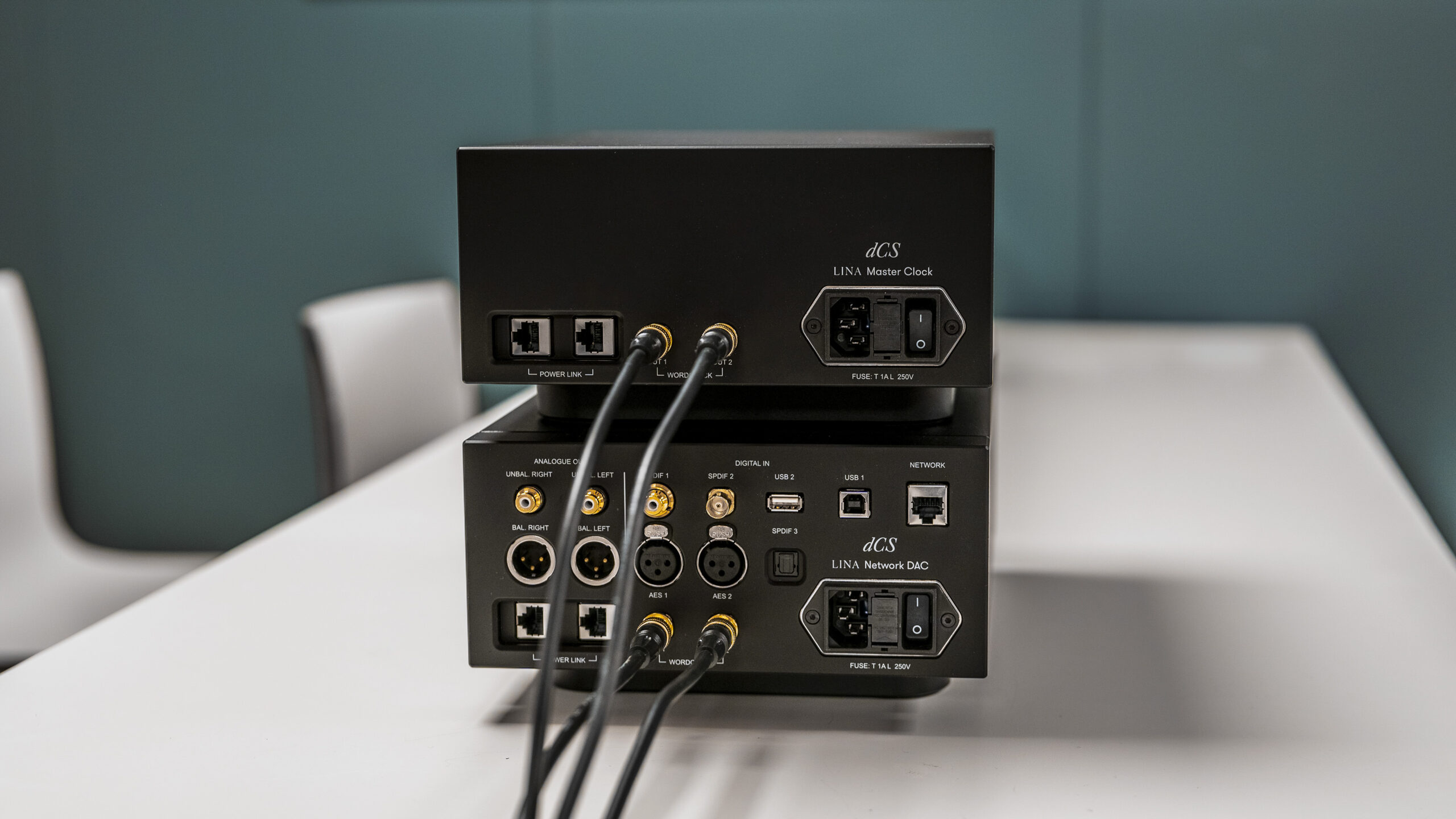dCS Lina Network DAC 2.0 8 dCS Lina Network DAC _ Master Clock rear