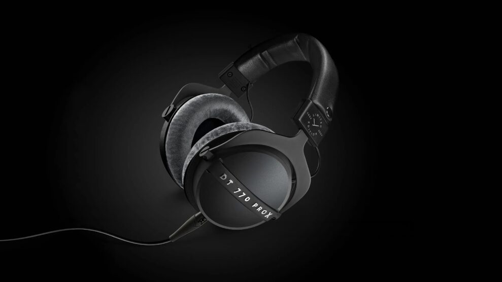 Beyerdynamic-DT-770-PRO-X-Limited-Edition-2-topaz