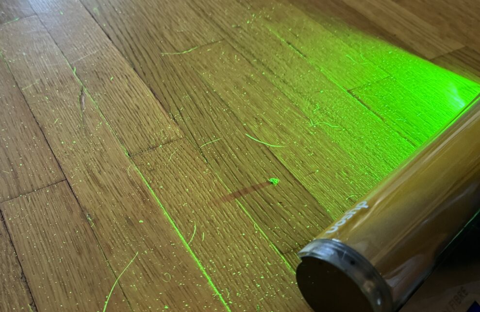 Dyson 360 vis nav 6 Dyson dust Web