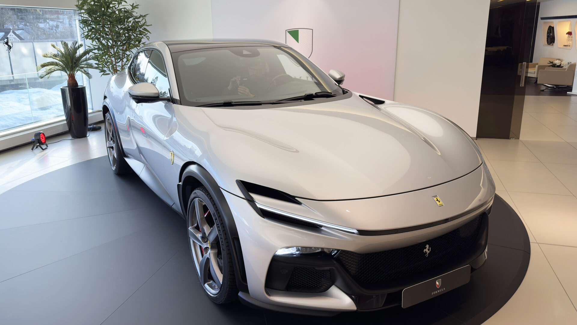Ferrari Purosangue med Burmester 3D-ljud