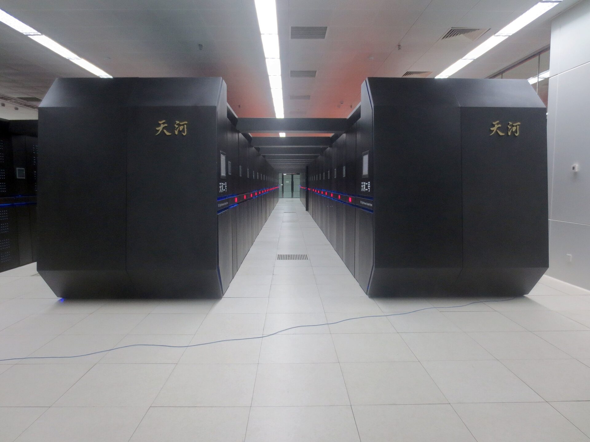 Kinas superdator lanseras i tysthet