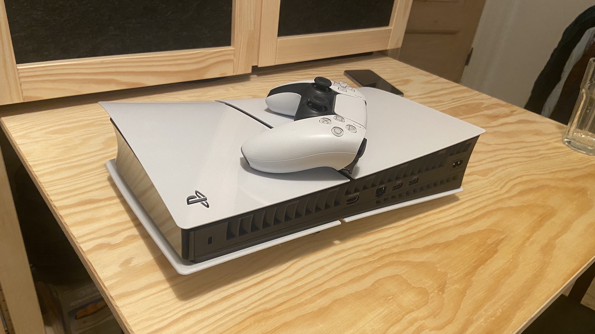 PS5 Slim Forside