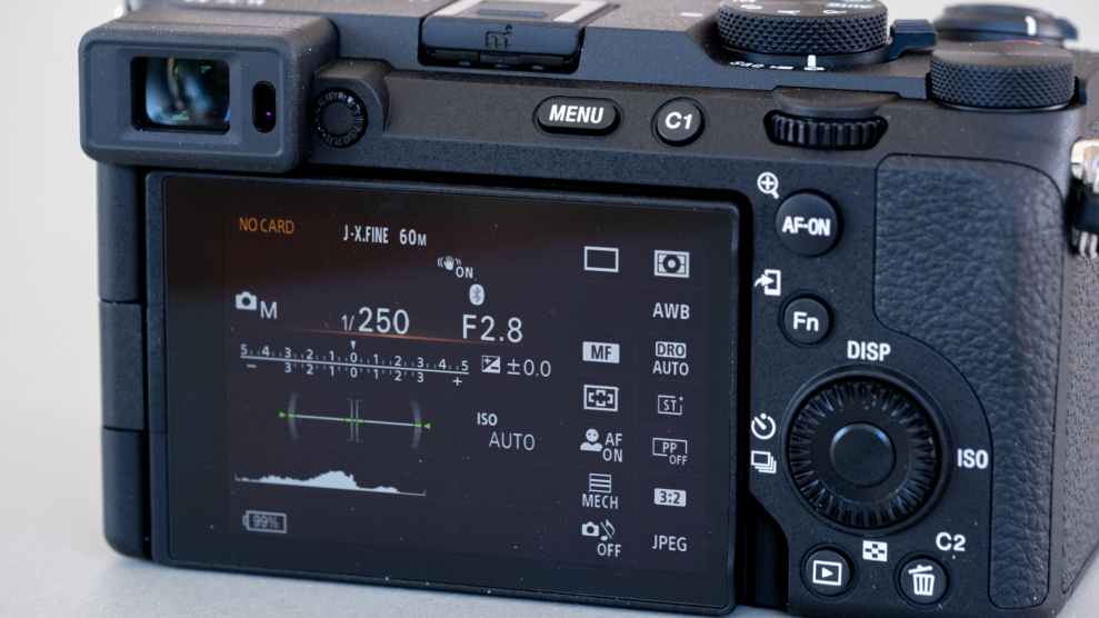 Sony a7CR 3 Sony a7CR 4