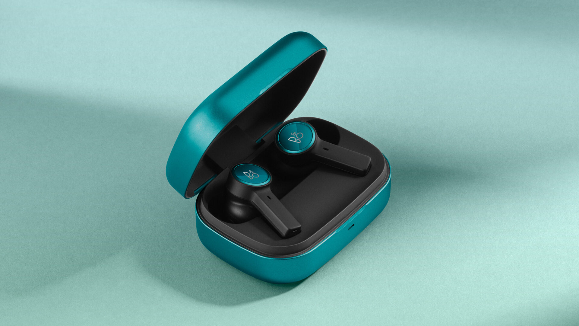 Beoplay EX Atelier Edition Northern Sky Turquoise