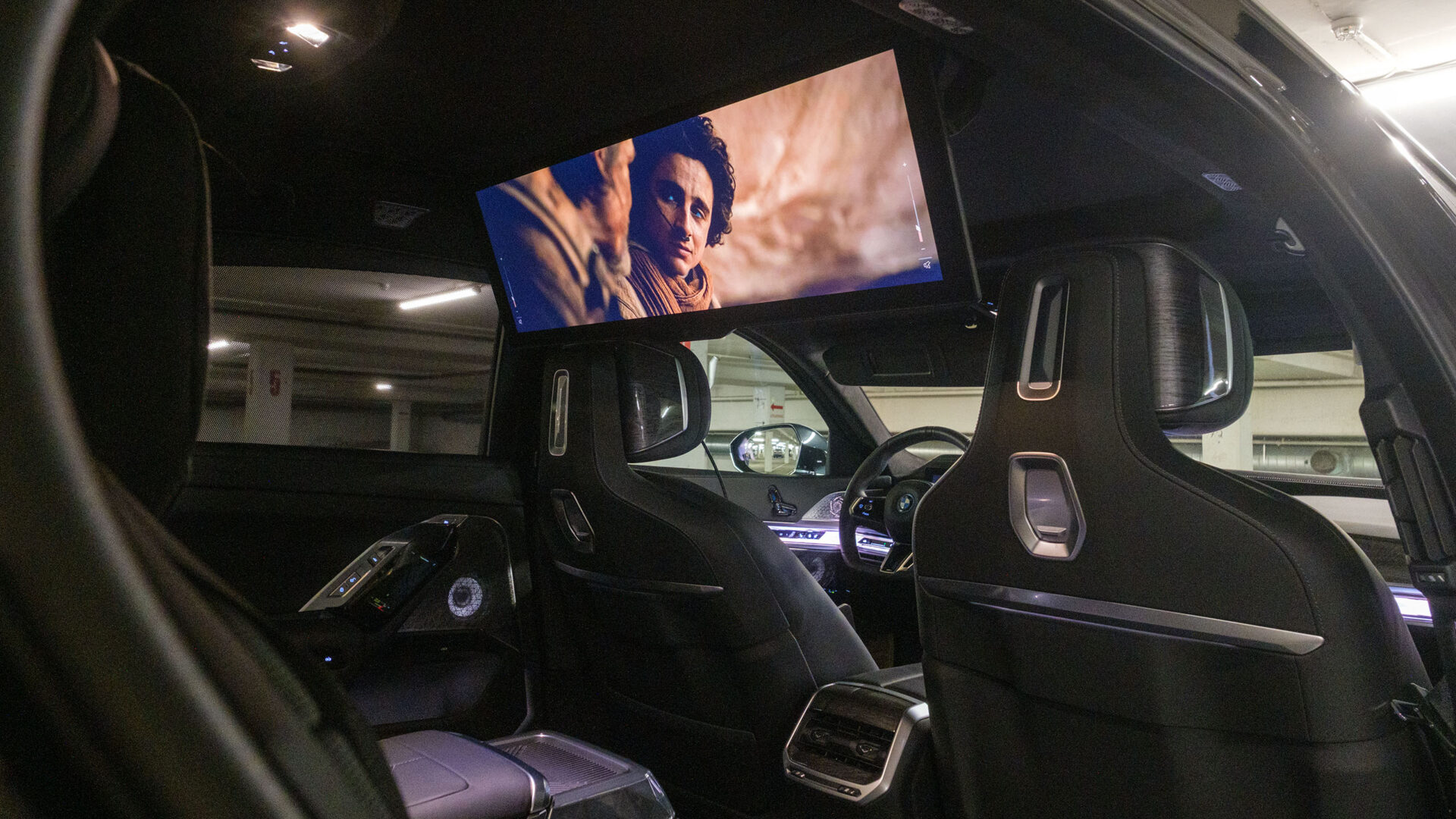 BMW theatre screen 4