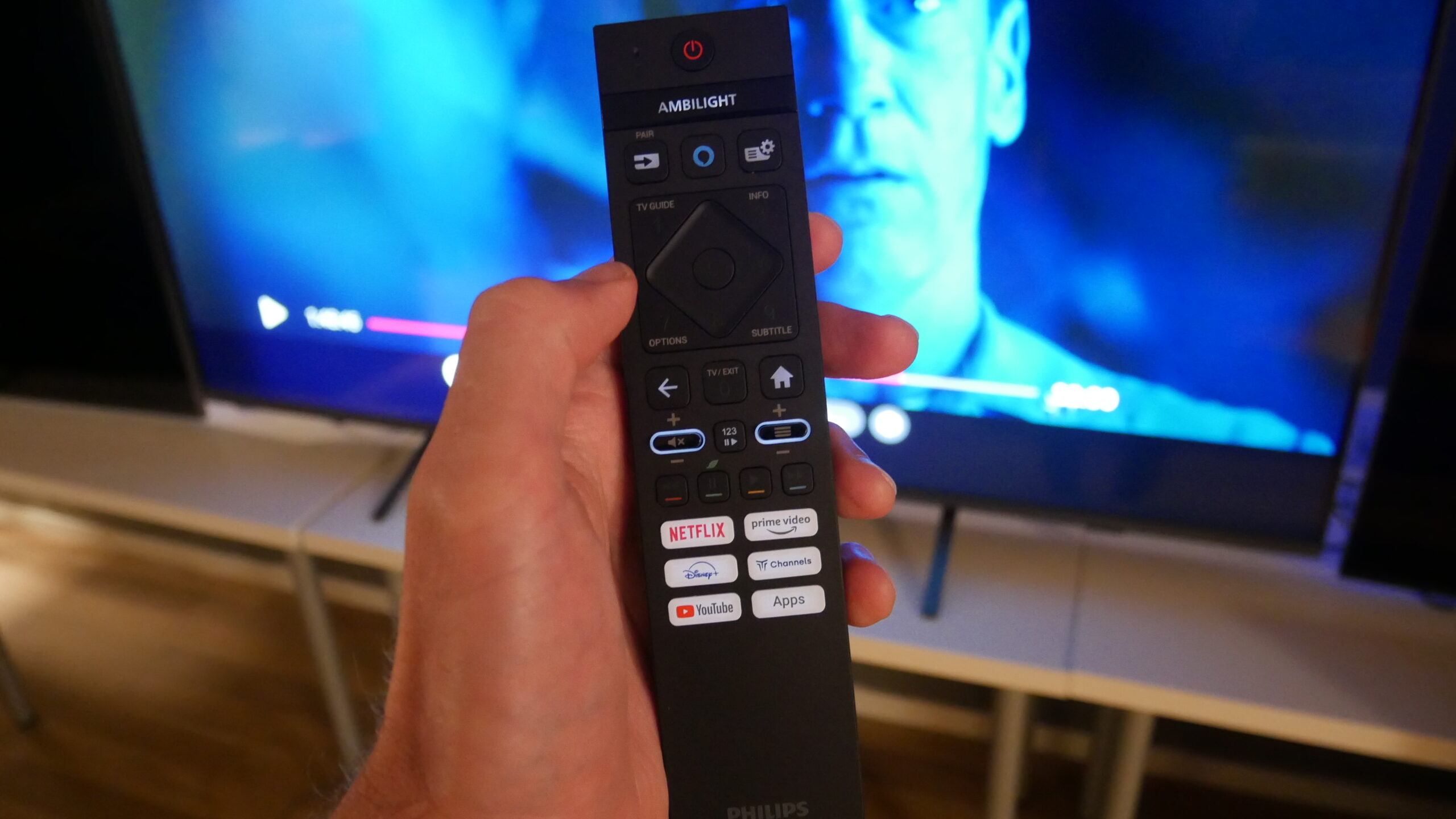 Philips The Xtra (75PML9009/12) 2 Philips Backlit remote scaled