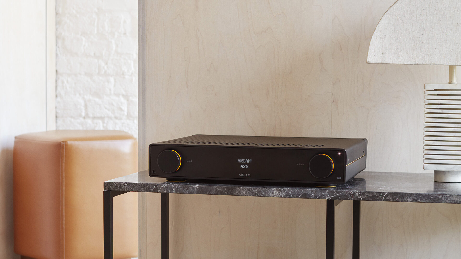 ARCAM Radia Cameo A25 Lifestyle 1