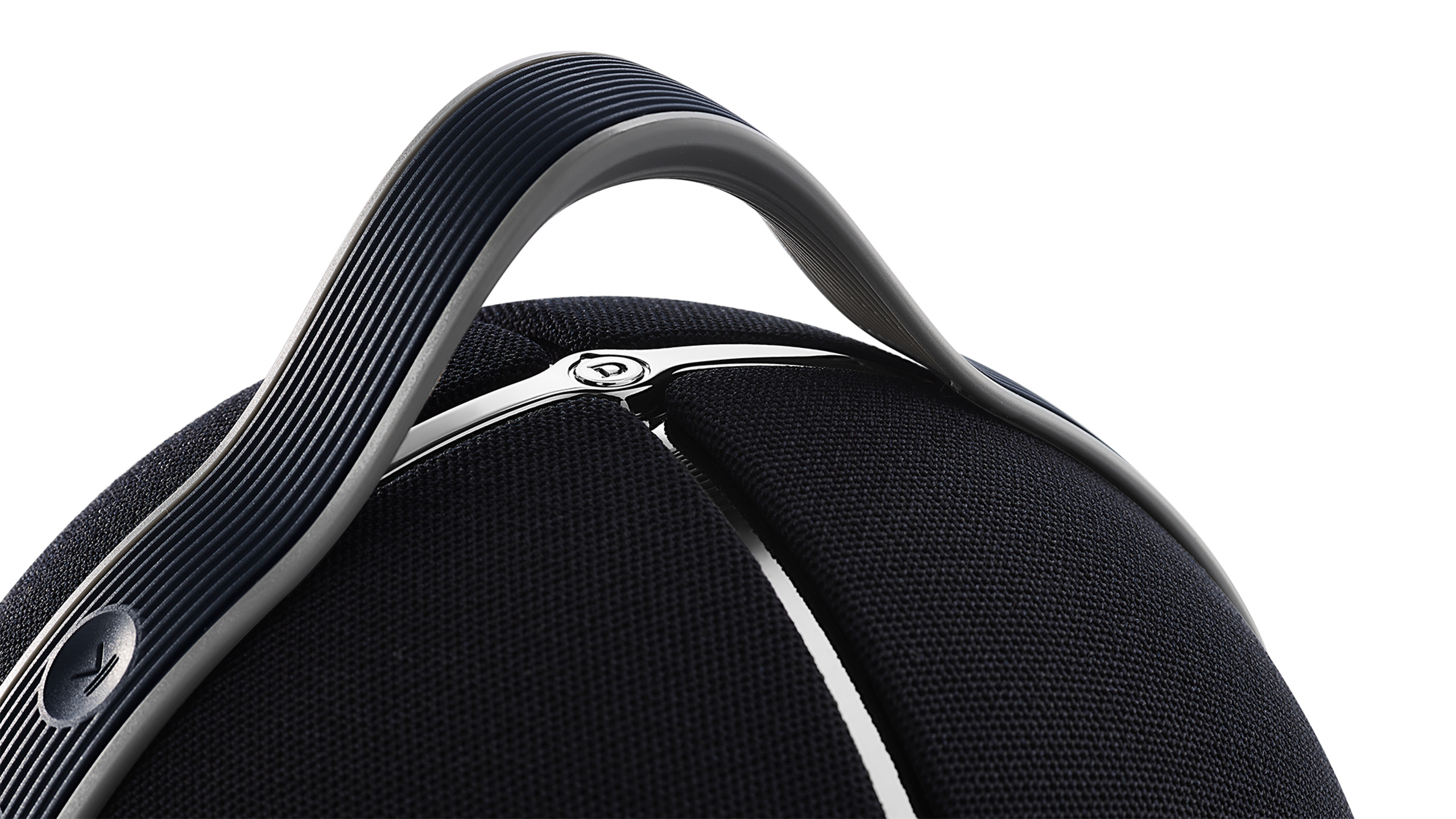 Devialet Mania 2 RJ278 Devialet Mania Packshots Deep Black 07
