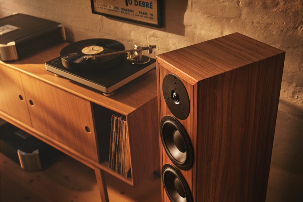 Dynaudio Contour Legacy 8 dynaudio heritagecollection contourlegacy 03 1