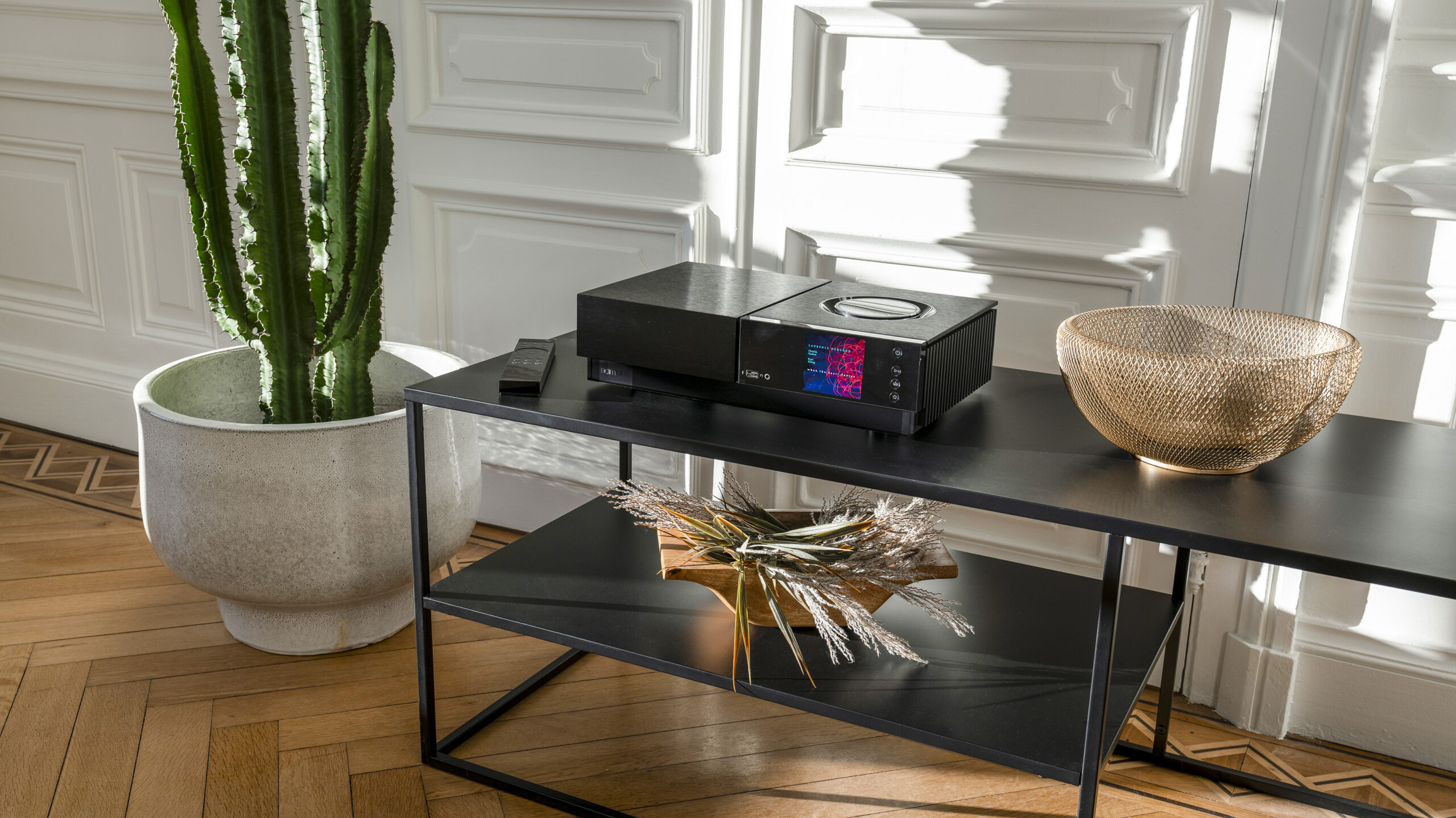 Naim Uniti Nova PE lifestyle ©NicolasReynaud 4 scaled 1
