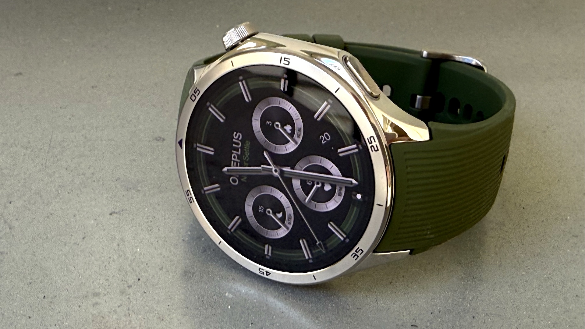 OnePlus Watch 3 1 OnePlus Watch 3