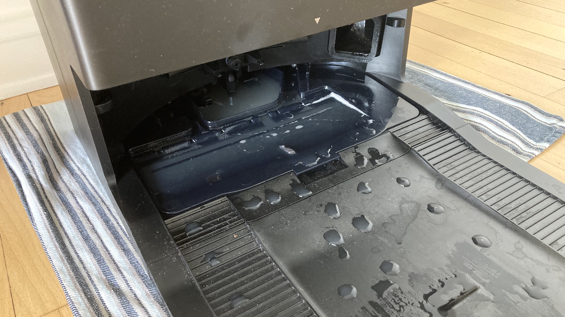 Ecovacs Deebot X8 Omni 7 Ecovacs X8 Omni drain