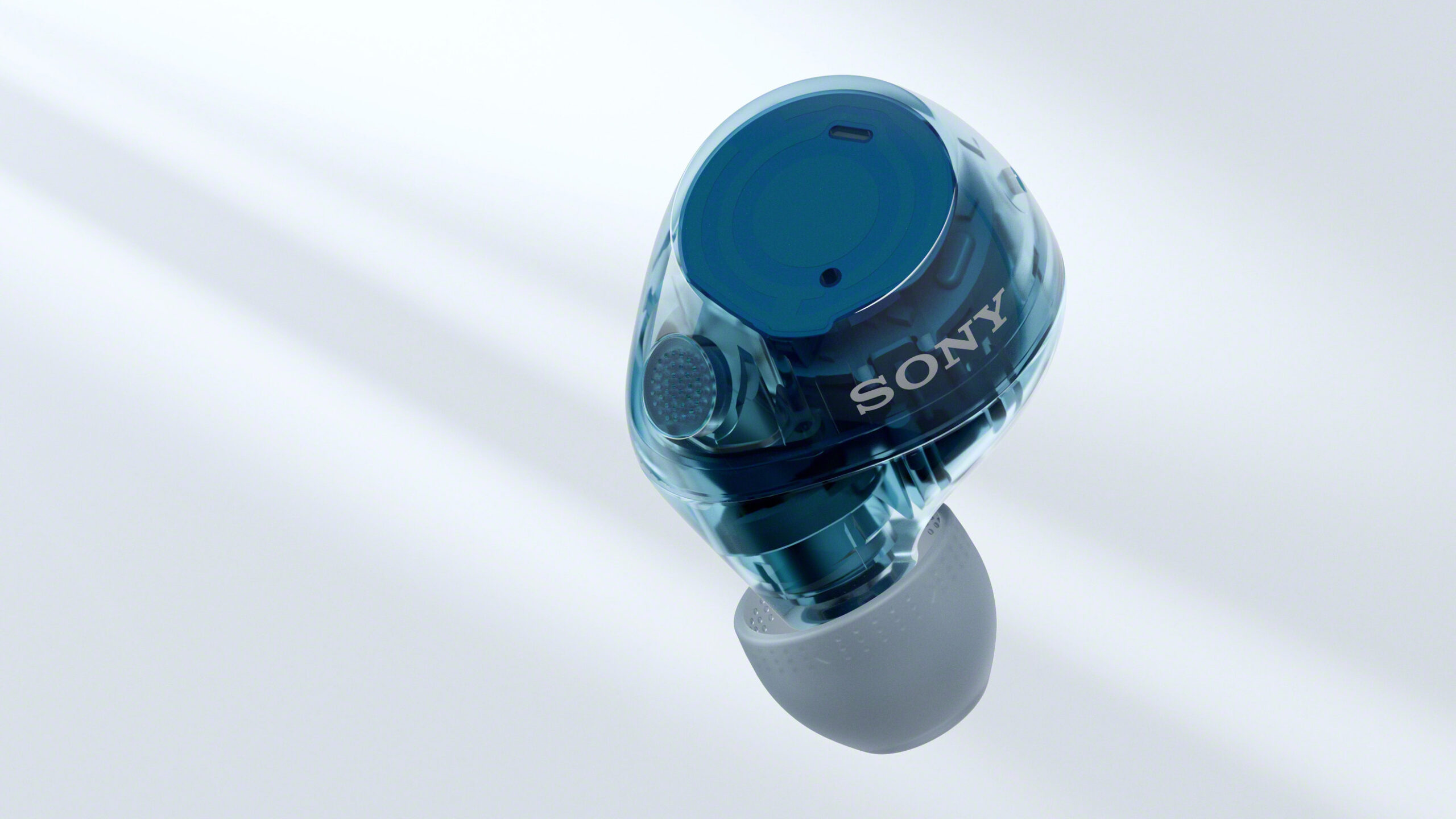 Sony WF-C710N 1 WF-C710N_GlassBlue_In-situation_2-Large
