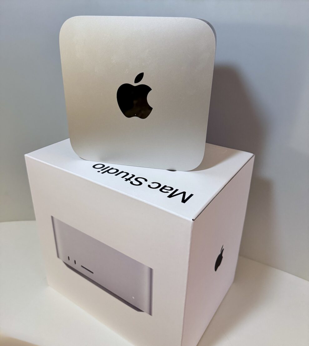 mac studio box web