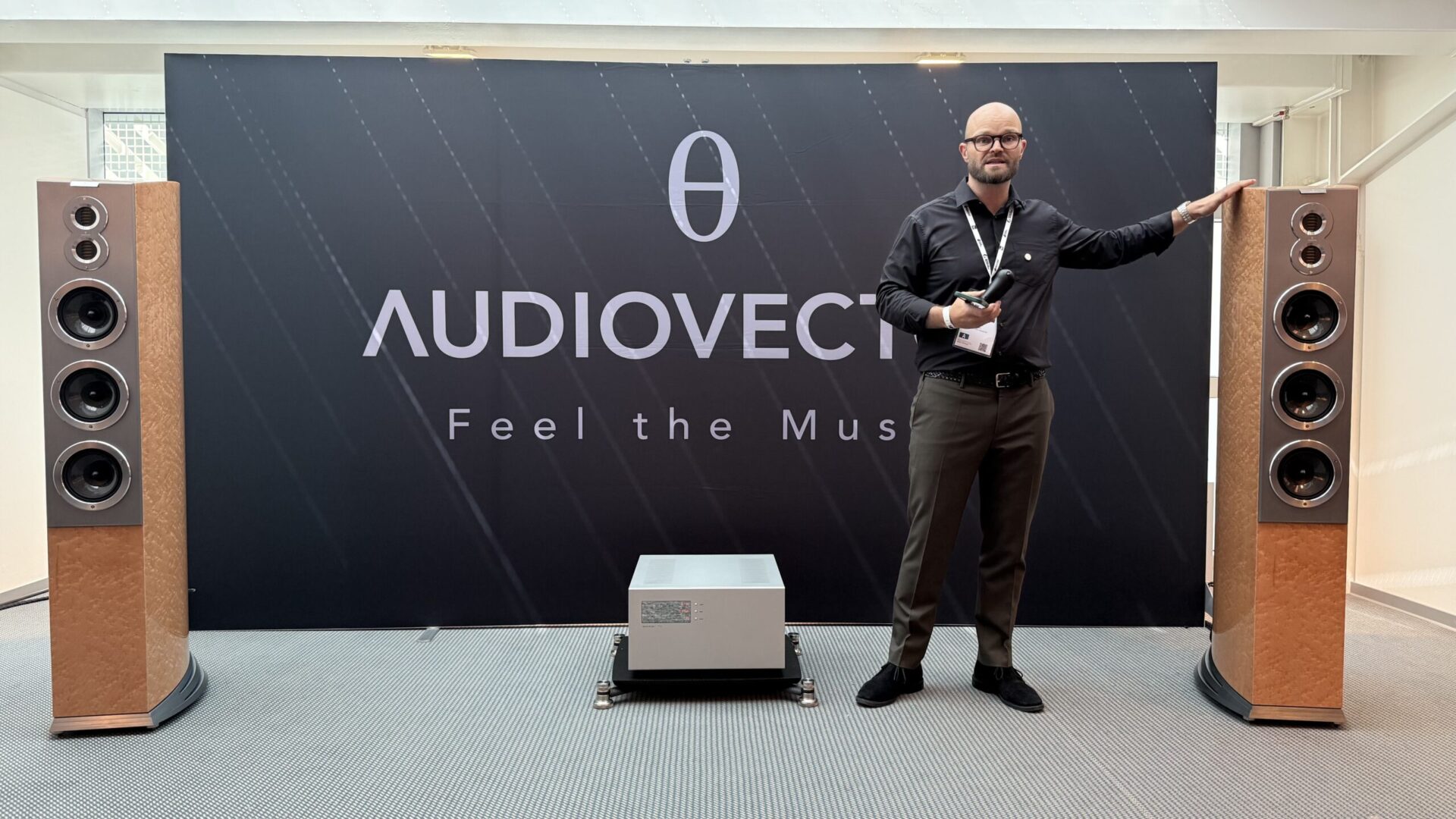 High-end 2025: Audiovector R10 Arreté debuterar