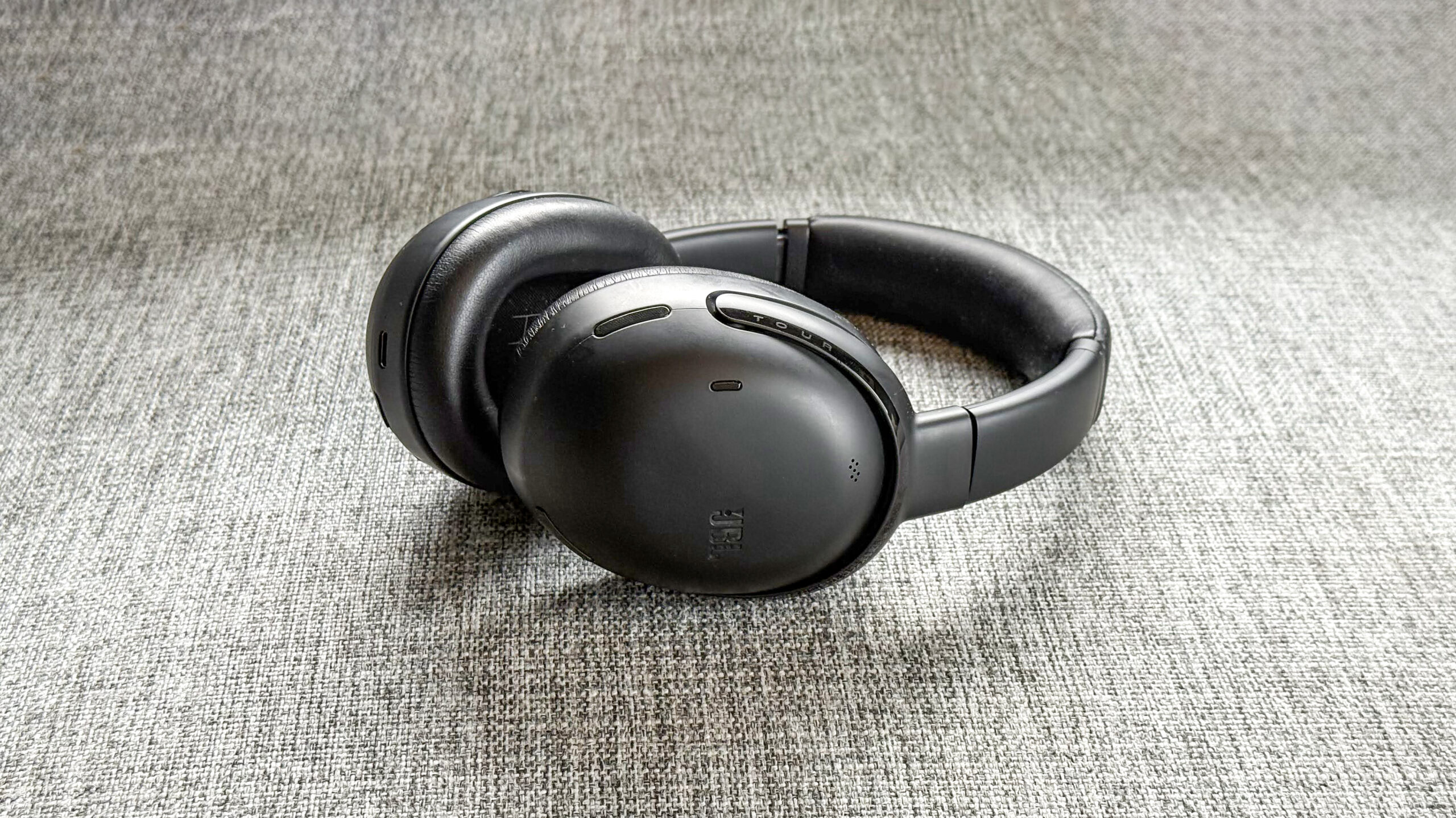 JBL Tour One M3 2 JBL Tour One M3 GeirNordby