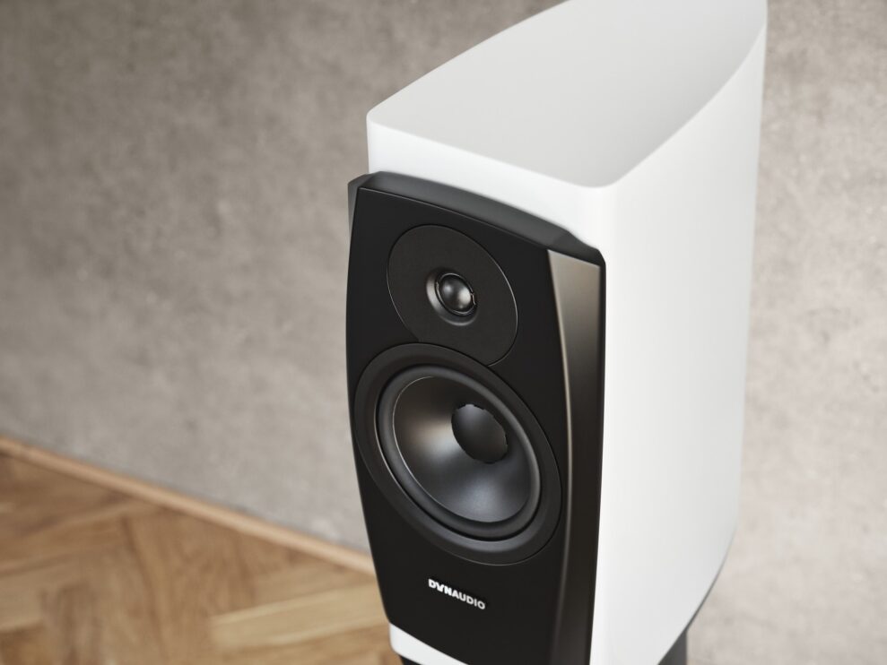 Dynaudio Confidence 20A 3 dynaudio confidence20a snow 04