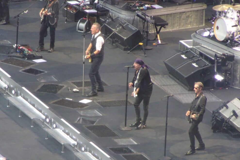 Bruce Springsteen – Land of Hope and Dreams Tour 25 1 57 scaled 1