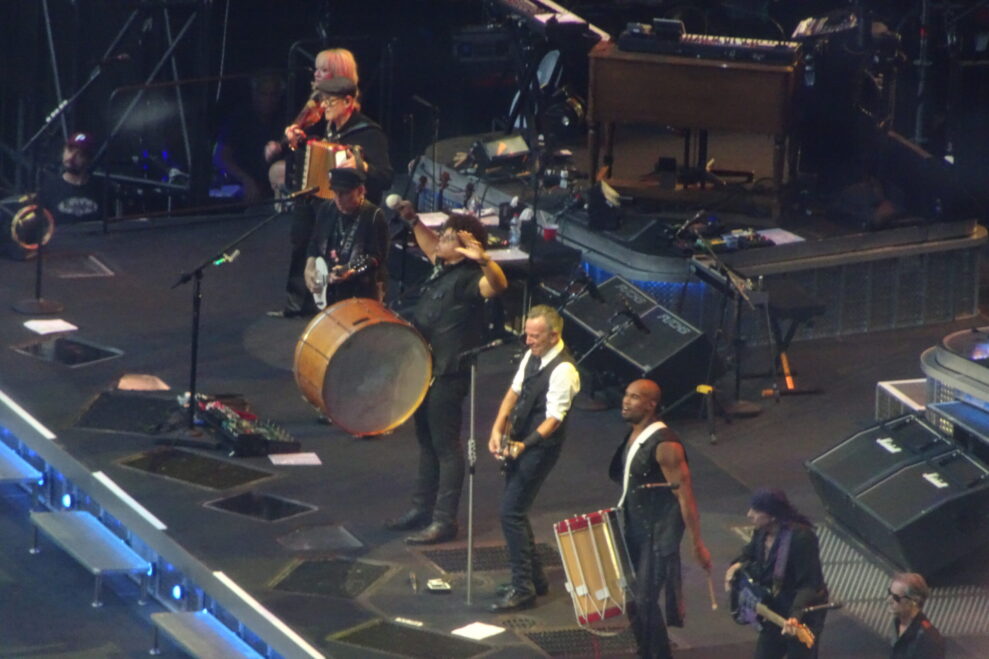Bruce Springsteen – Land of Hope and Dreams Tour 25 1 79 scaled 1