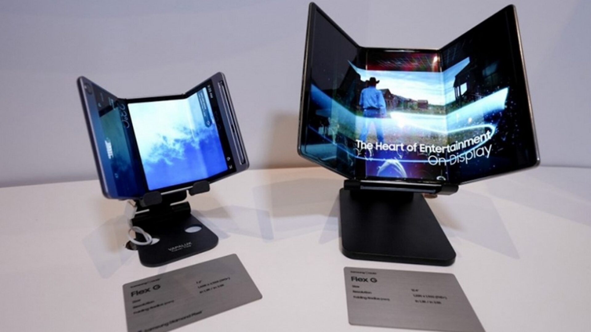 Samsung snart klara med smartphone som kan vikas två gånger