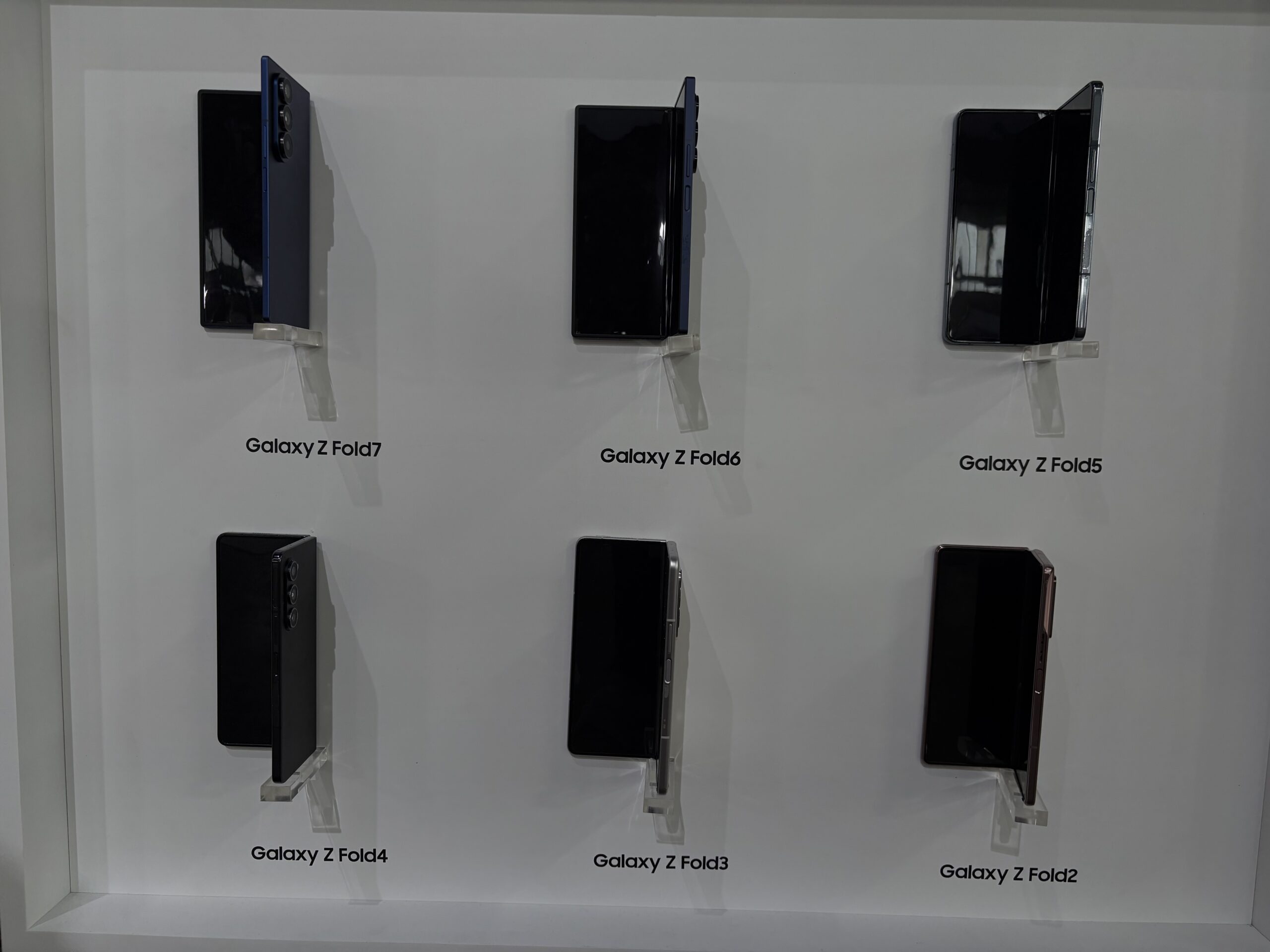 Samsung Galaxy Z Fold7 generations scaled