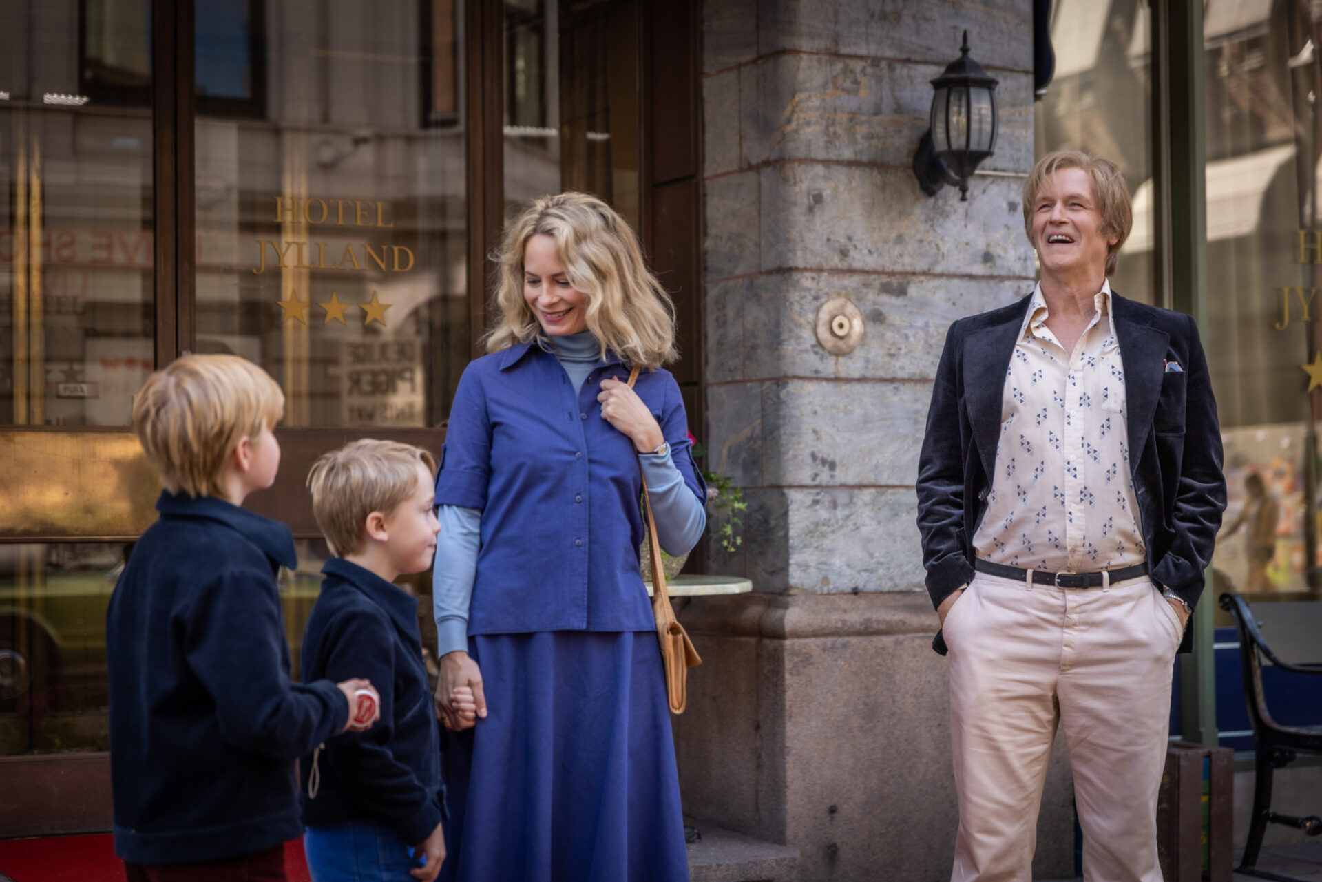 I kärlekens namn – se trailern om det vilda livet för den norske porrkungen!