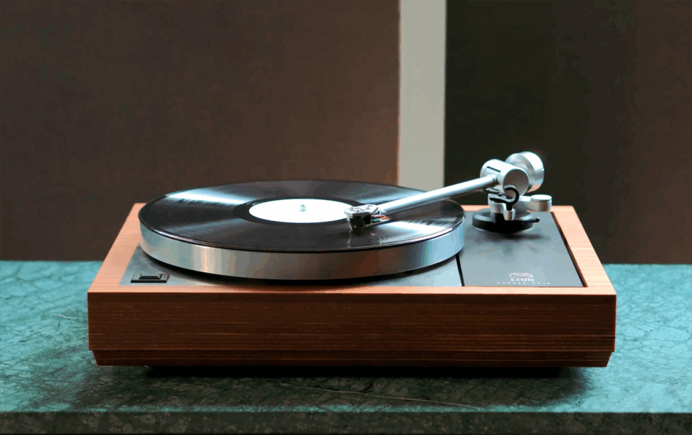 Linn LP12 Bedrok front