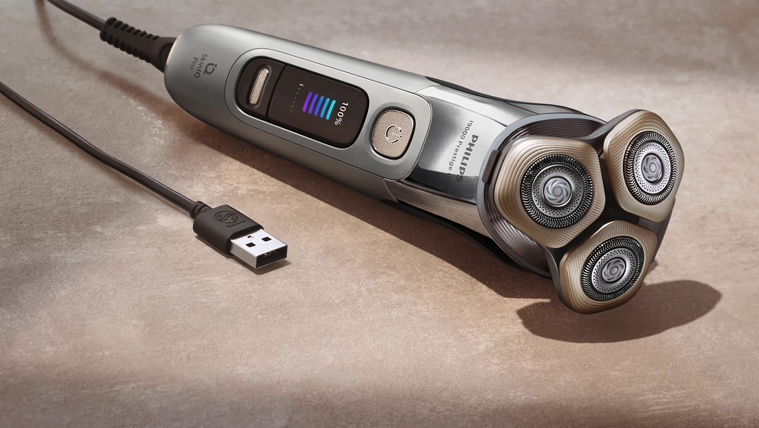 Philips i9000 Prestige Ultra (XP9404) 6 Philips i9000 Prestige Ultra with cable