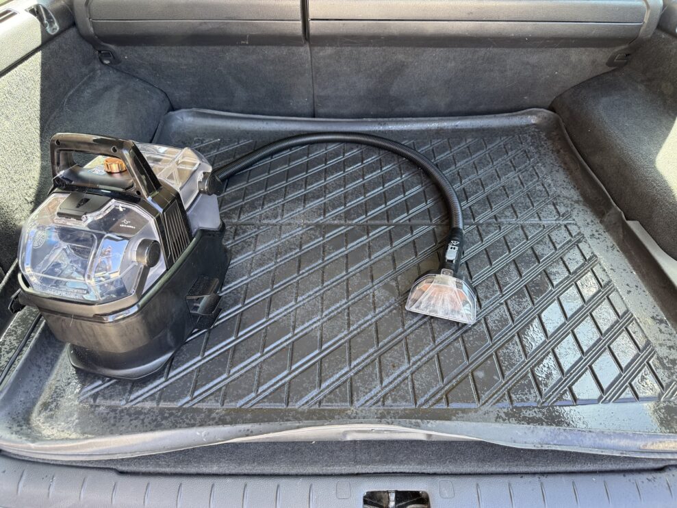 SpotClean HydroSteam car (web)