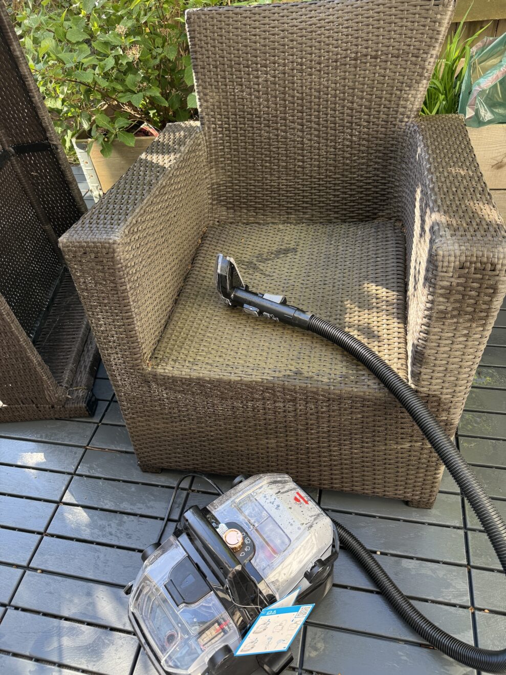 SpotClean HydroSteam patio (web)