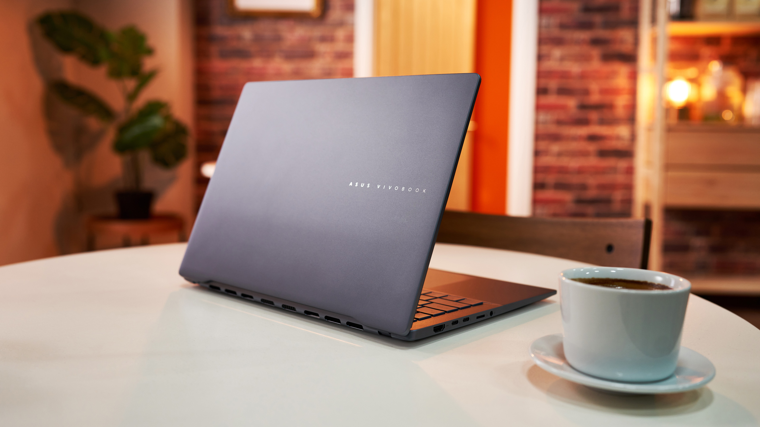 ASUS Vivobook S 14 S5406 M5406 Campaign Scenario Photo 09