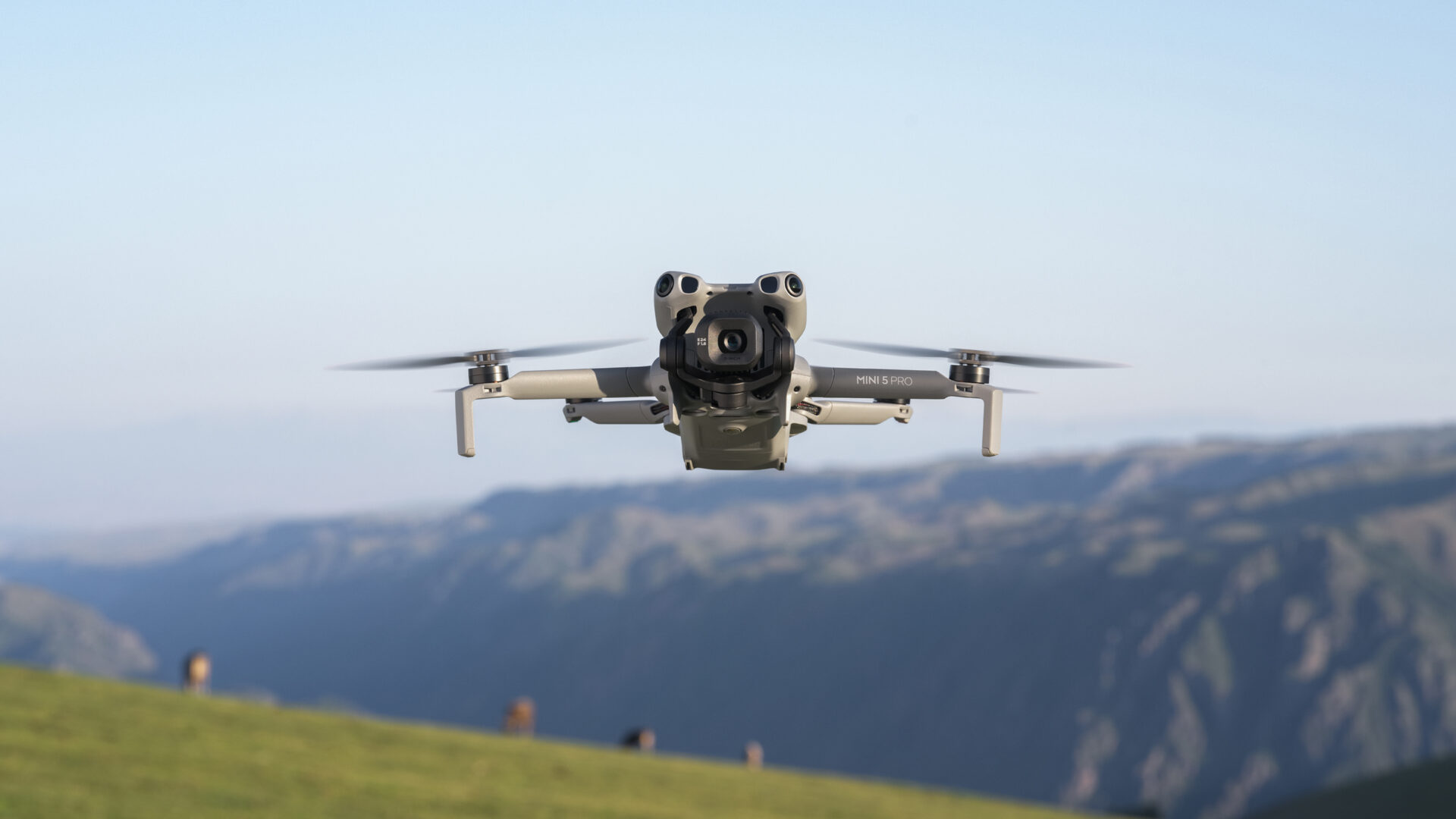 DJI Mini 5 Pro lanserad