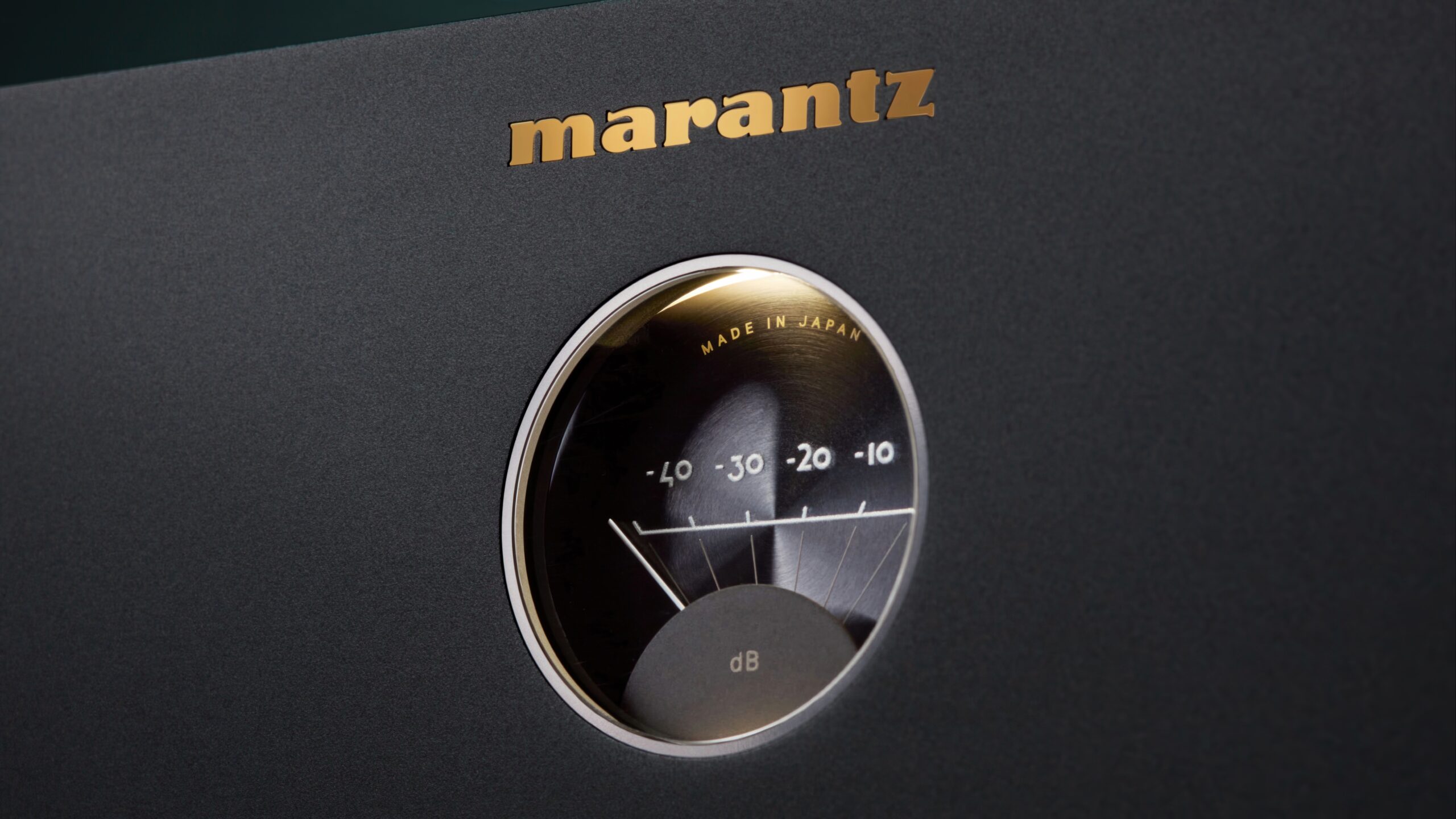 Marantz AV 20 och AMP 20 6 Marantz - AMP 20 - det 3
