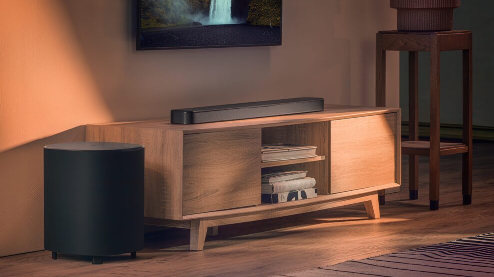 Högtalare 17 LS JBL Soundbar Bar20500MK2 Feature 1 Black Sub scaled 1