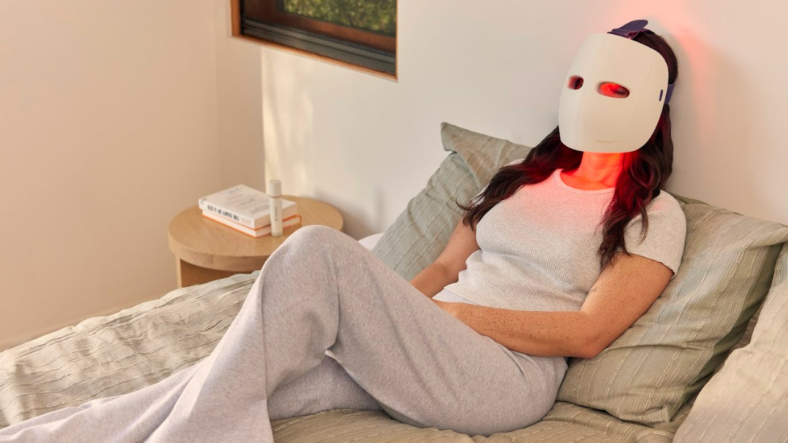 TheraFace Mask Glo: LED-mask med massage