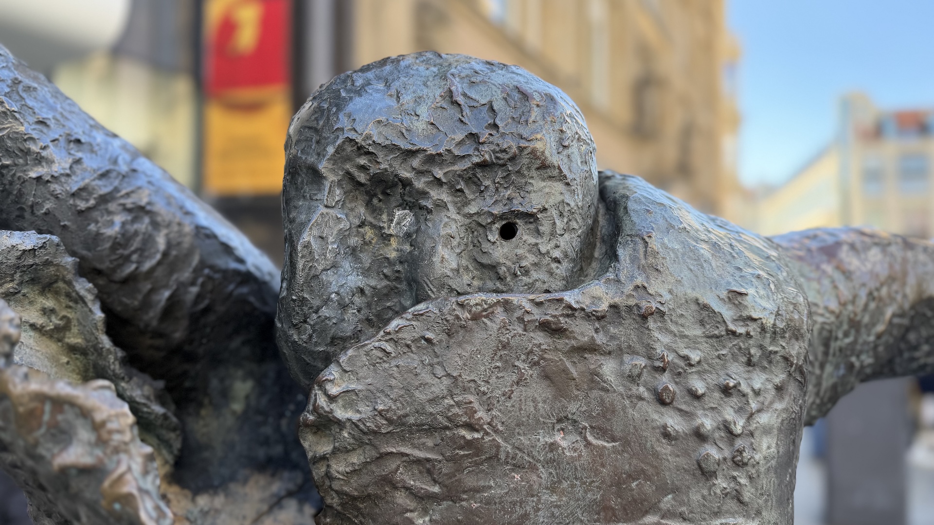 Apple iPhone 17 Pro 4 iPhone17pro bokeh