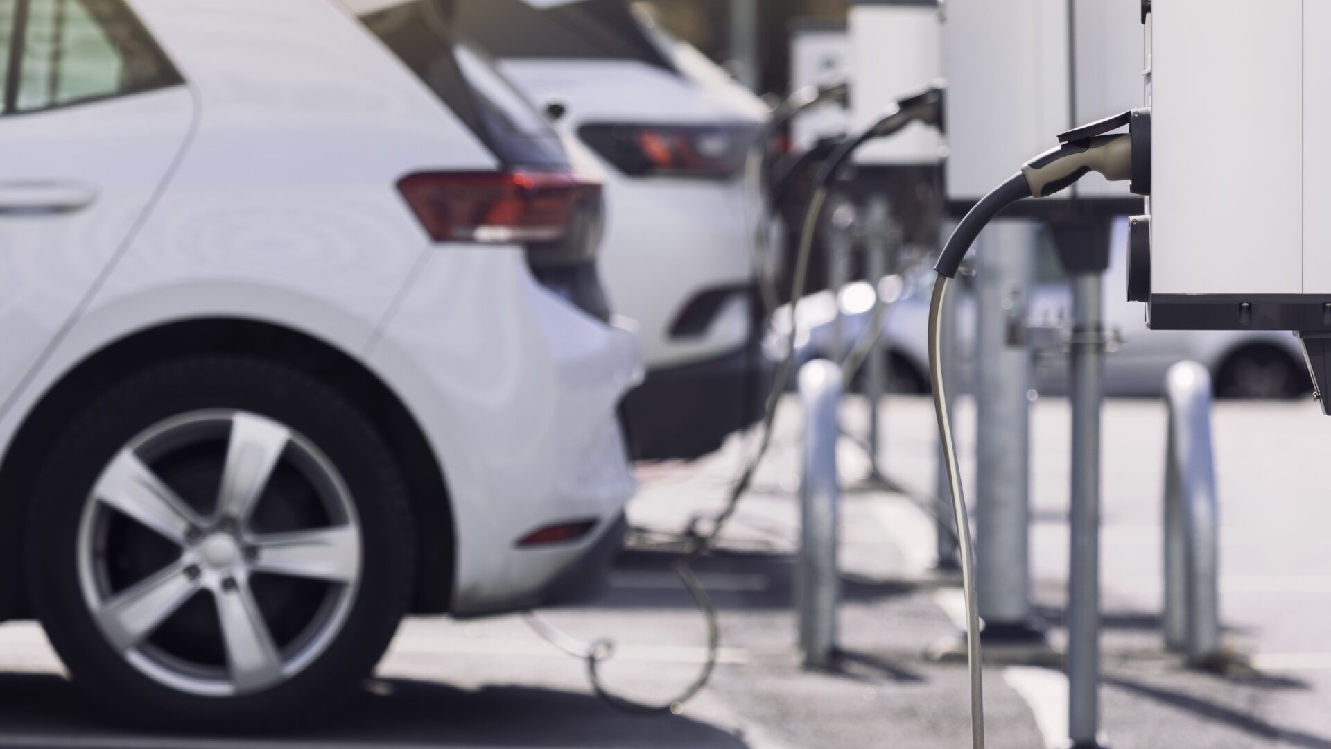 EU investerar 7 miljarder kronor i snabbladdare