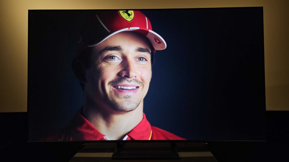 Hisense E8Q test L&B (3)