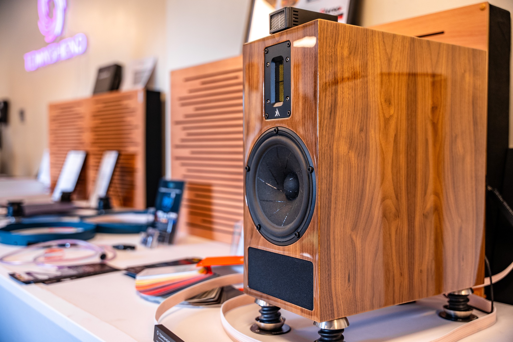 Kerr Acoustic K300 MK3