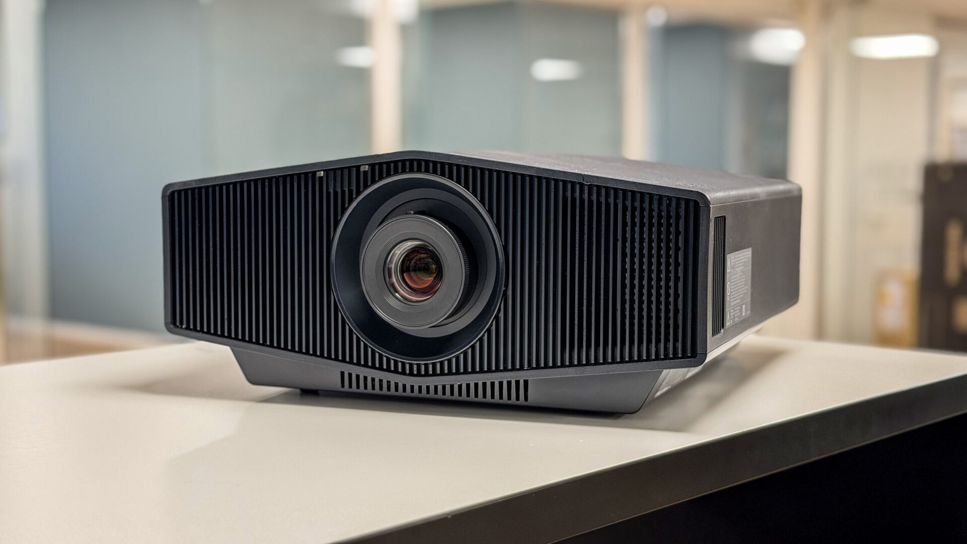 Sony Bravia Projector 7 - spread - geirnordby