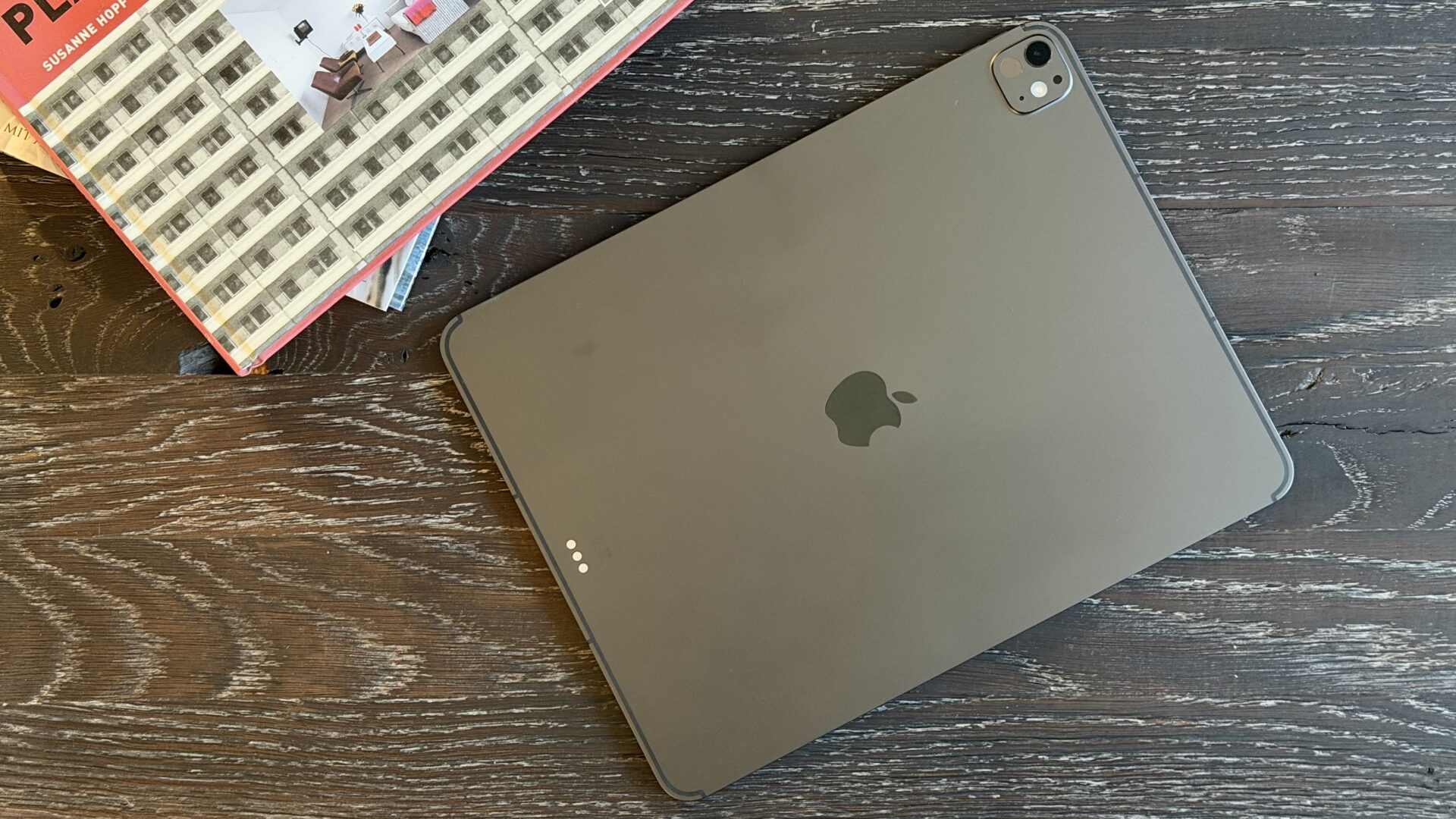 Apple iPad Pro 13” (2025)