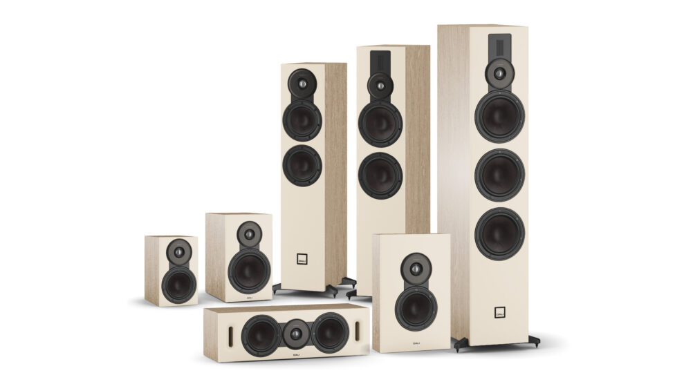 DALI-SONIK-Family-Image-A3-Natural-Oak