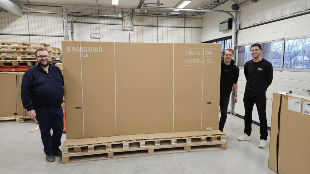 Samsung-115MR95F-Micro-RGB-test-1-scaled