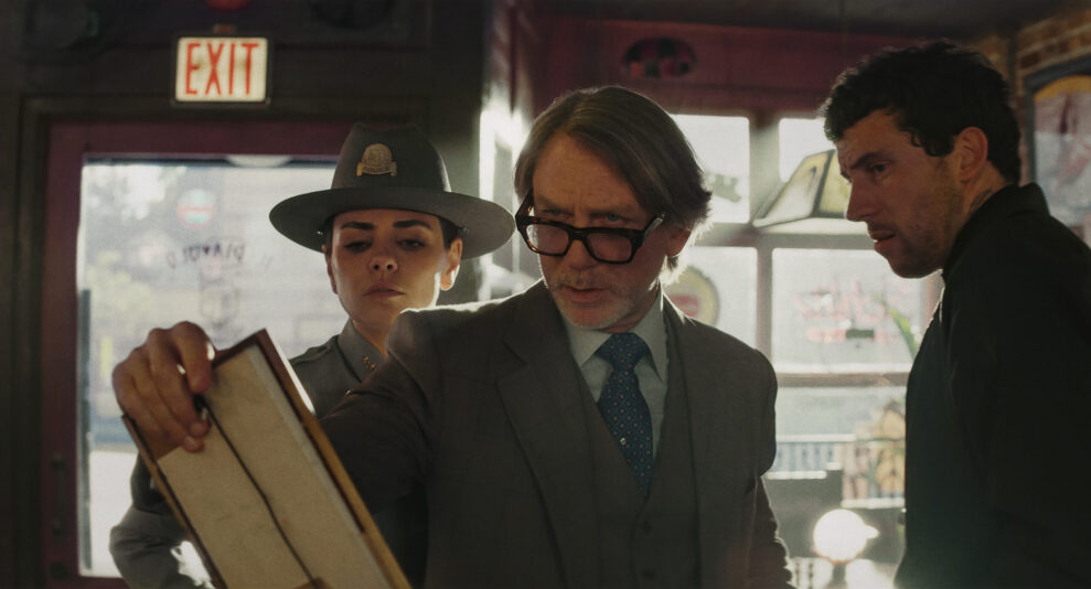 Wake Up Dead Man - A Knives Out Mystery_2 (2)