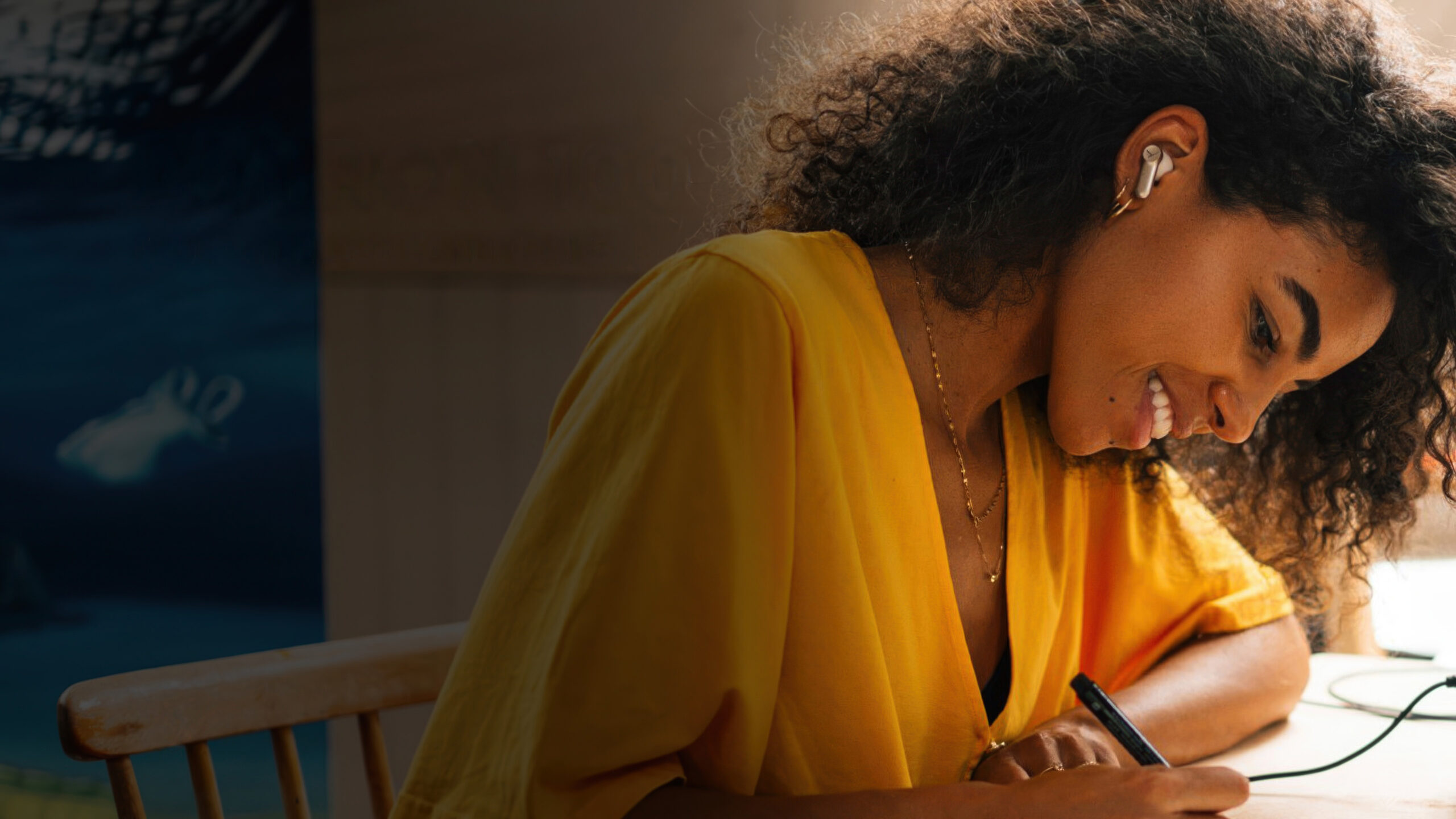 Beyerdynamic Amiron 100 4 Beyerdynamic Amiron-100 lifestyle 2