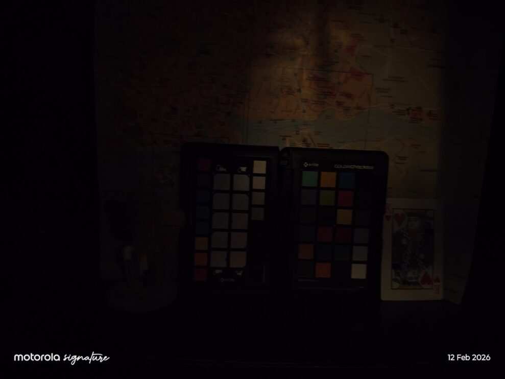 Motorola signature dark (web) Motorola signature dark (web)