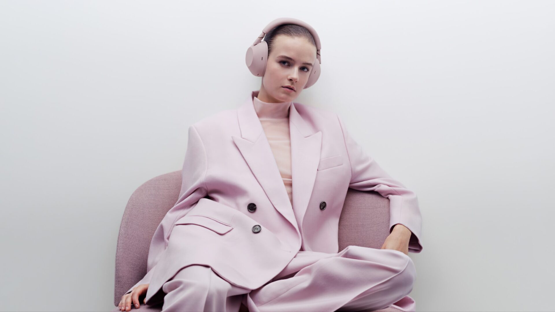 Sony WH-1000XM6 i rosa