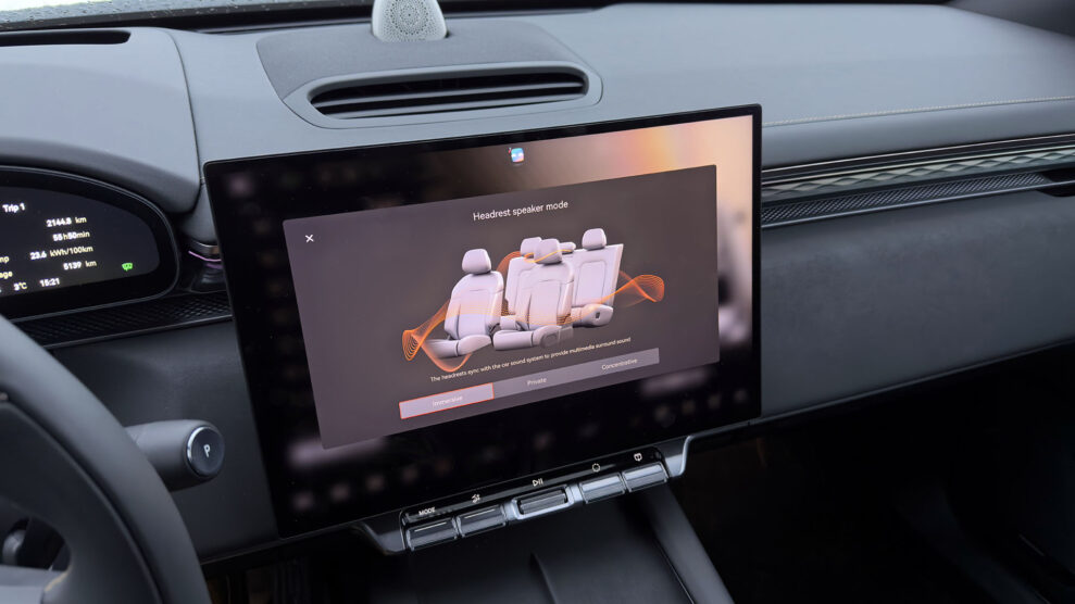 Sound by Zeekr 7x headrest speaker mode