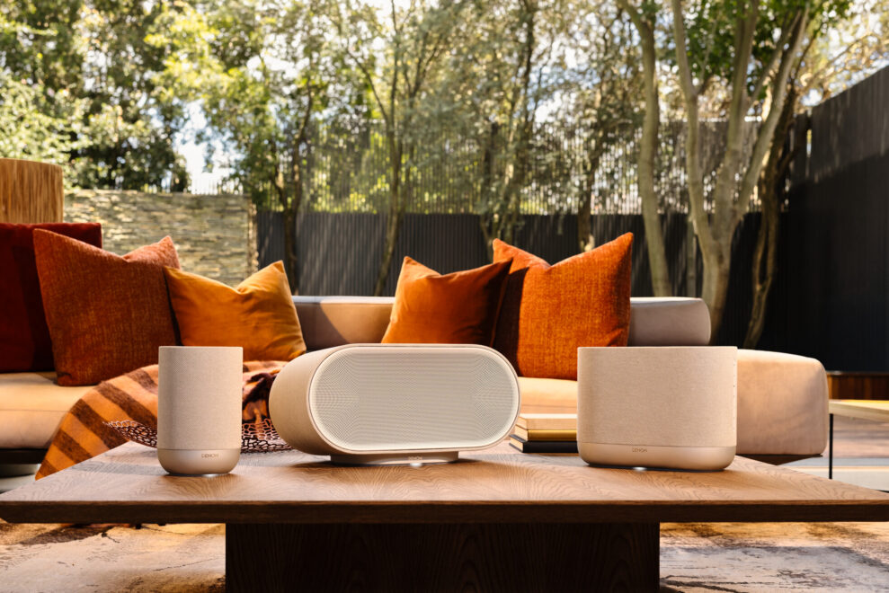 Low Denon Home 200 400 600 White Lifestyle 06